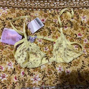 Daisy triangle bralette